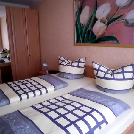 2 Apartment *